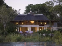 Sanctuary Sussi & Chuma 5*