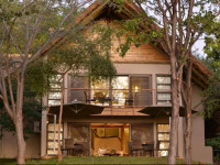 Victoria Falls Safari Suites