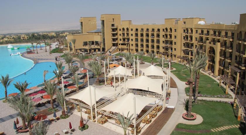 Lagoon Hotel & Resort