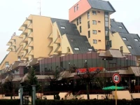 Pashtriku Hotel 