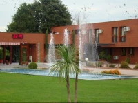 Nora Hotel 