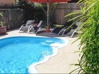 В–Apartment Avenue des Rosiers 