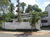 Travelers Holiday Resort 