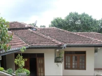 Peradeni Rest Inn 