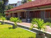 Richmond Hill Villa 
