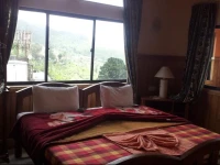 High Cliffe Hotel 