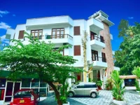 Eagles Residence 