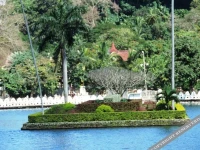 Lakeside Lodge 