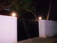Surf Castle Guest House 