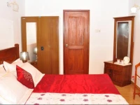 Thisara Holiday Super Luxury Villa / Thisara Holiday Super Luxury Villa, Негомбо 