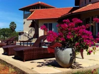 Kayjay Beach House 