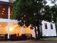 Lakmini Lodge 