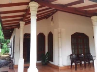 Lahuru Safari Home Stay 