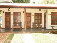 Mothers Elephant Safari Hotel 