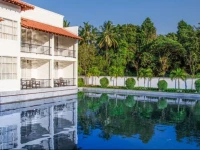 The Covanro - Katunayaka / The Covanro Hotel 