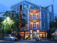 Le Vieux Nice Inn