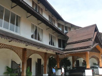 Regal Central Hotel