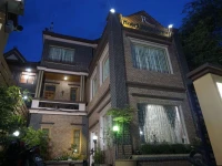Hotel Rich Queen 3*