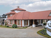 Royal Reward Resort