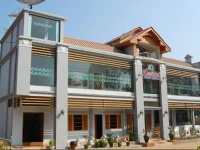 Essential Hotel 2*