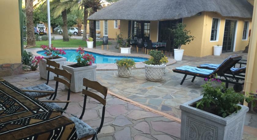 Capbon Guesthouse & Self-Catering 