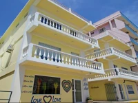 HC Suites Hotel 