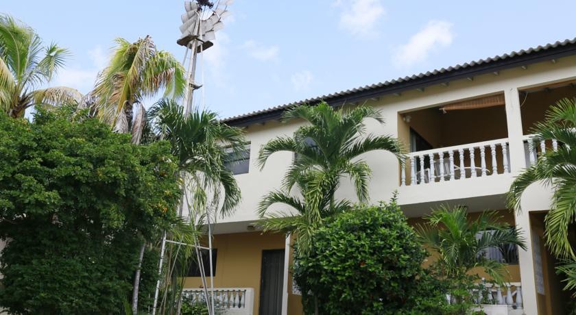 Hersher Studios & Apartments 