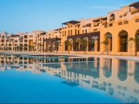 Al Fanar Hotel & Residences 