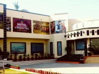 Hotel Executive Lodges 