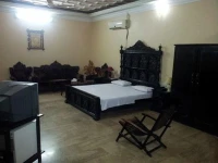 Royal Palace Guest House 