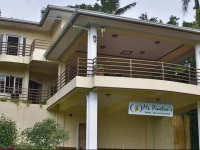 Ms Pinetrees Hostel 