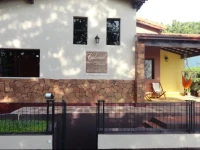 Colonial Hostel & Camping 