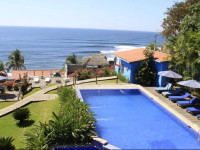 Kayu Resort & Restaurant