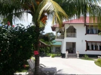 Zanboza Guesthouse Self Catering 