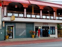 Paradiso Inn Apartments & Rooms 4*