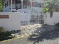 Bouganville Guest House 