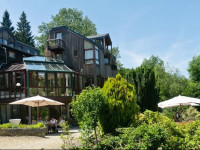 Logis Hostellerie De La Claire Fontaine