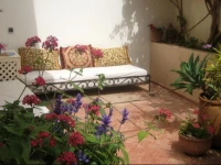 Tifawin Home And Garden 