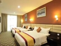 Hallmark Regency Hotel 