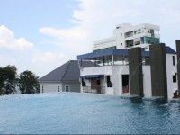 Gurney Residence