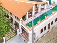 Muntri Grove Hotel 