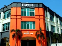 Hotel 138 