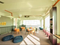SKYPOD Hostel 