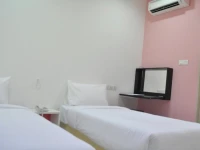 YY48 Hotel 