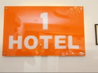 1 Hotel Taman Connaught 