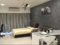 Studio at Mercu Summer Suites 