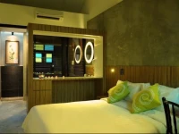 The Yard Boutique Hotel 