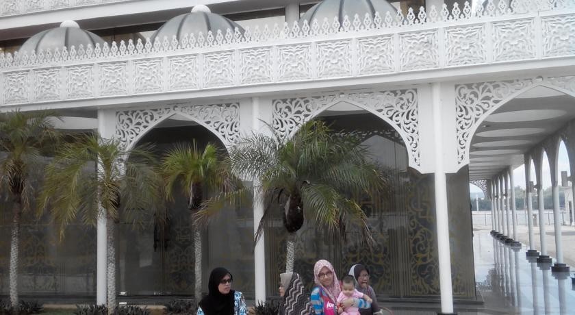 WR Residence 