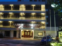 Malacca Straits Hotel 