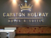 Carlton Holiday Hotel & Suites 